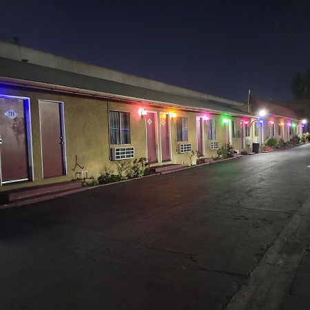 Deluxe Motel, Los Angeles Area ダウニー エクステリア 写真