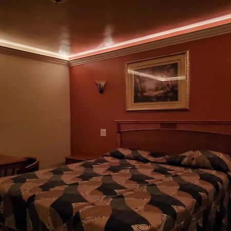 Deluxe Motel, Los Angeles Area ダウニー エクステリア 写真